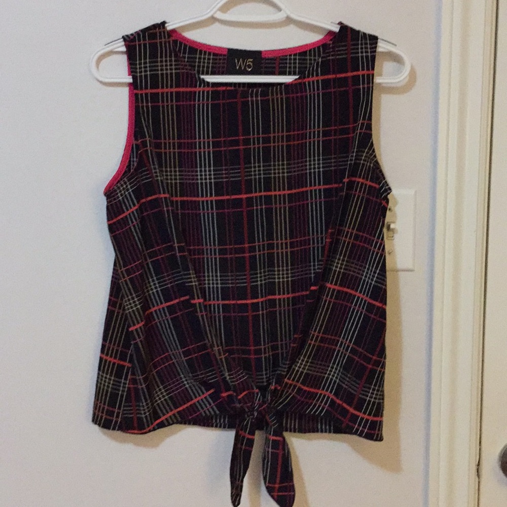 Plaid sleeveless blouse